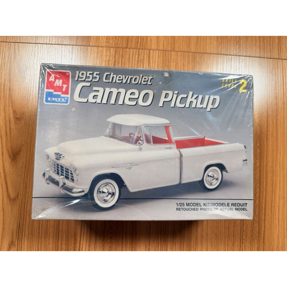 AMT ERTL 1955 Chevrolet Cameo Pickup Model Kit 1/25 #6053 Open Box